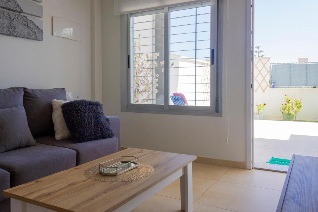Bungalow Pink Garden Orihuela Exterior photo